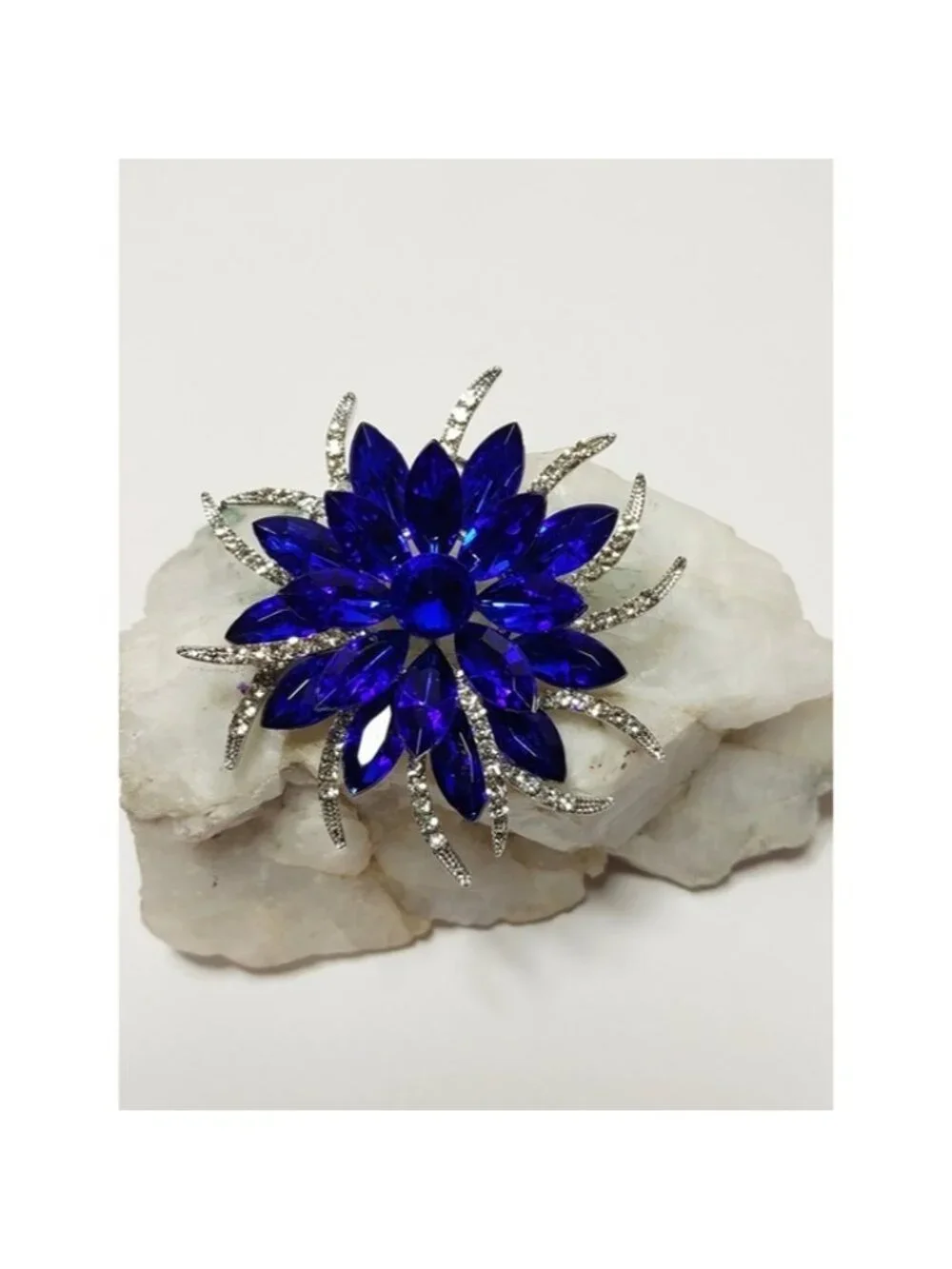 Stunning Royal Blue Crystal Flower Brooch - Picture 5 of 5